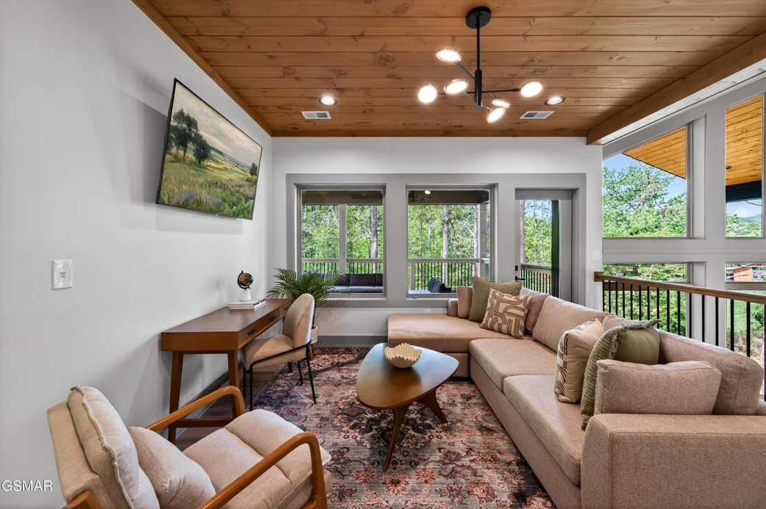 Photo of 3806 Revetta Circle