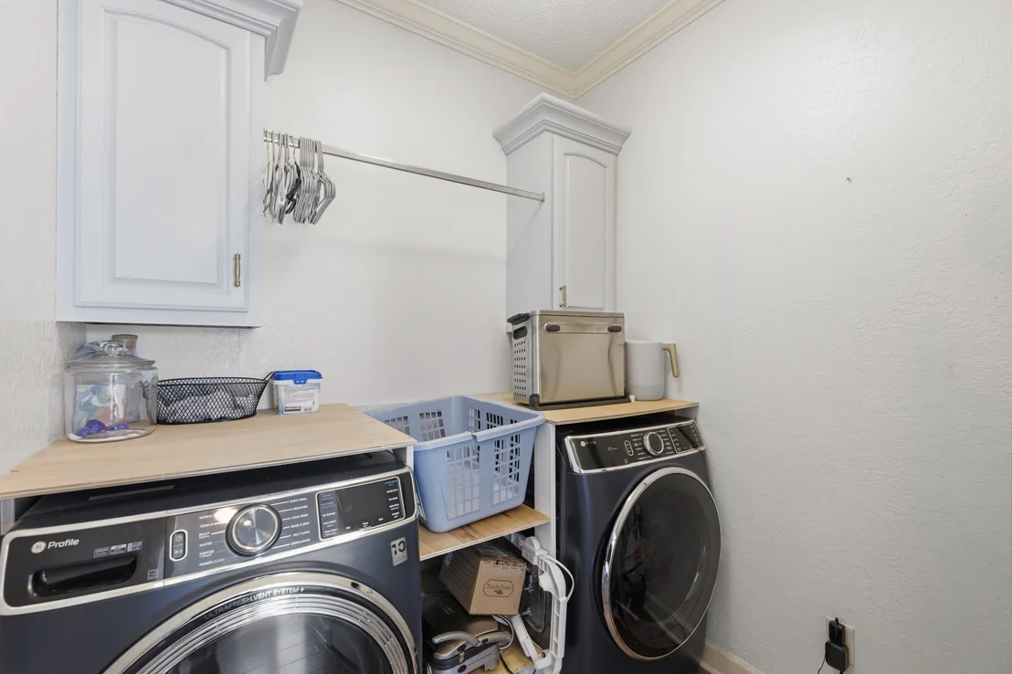 Photo of 19 Ezekial Dr