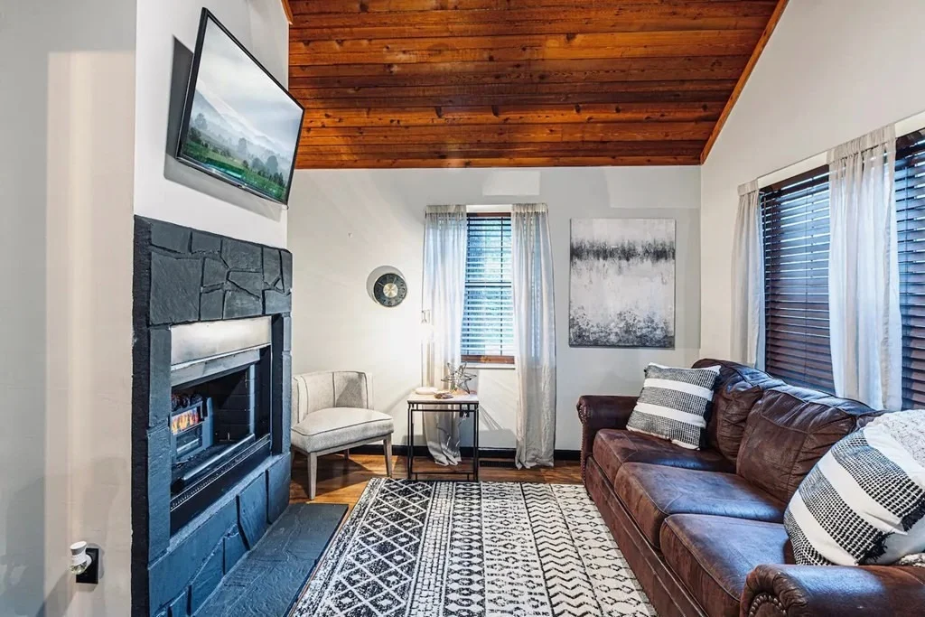 Photo of 2772 Easy Street