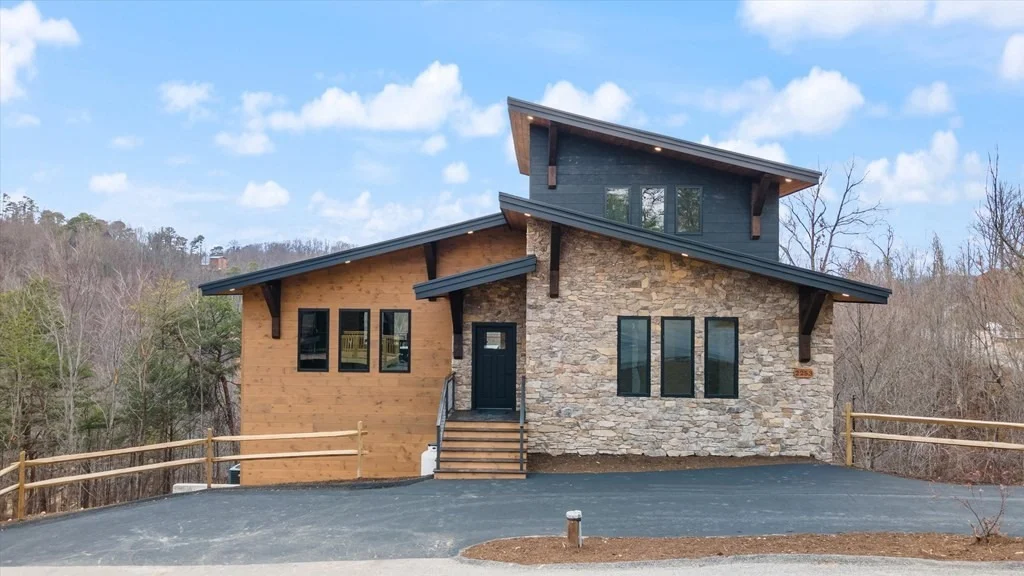 Photo of 2253 Lone Ridge Drive