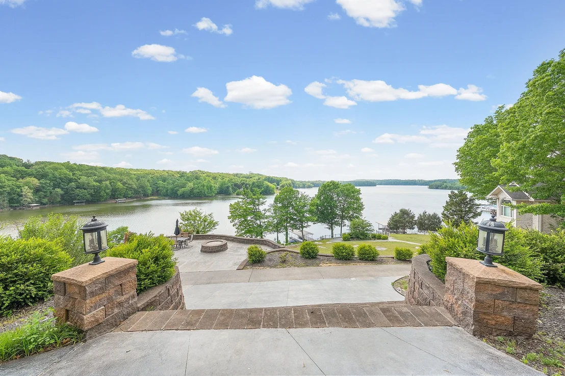 Photo of 401 Pollard Cir