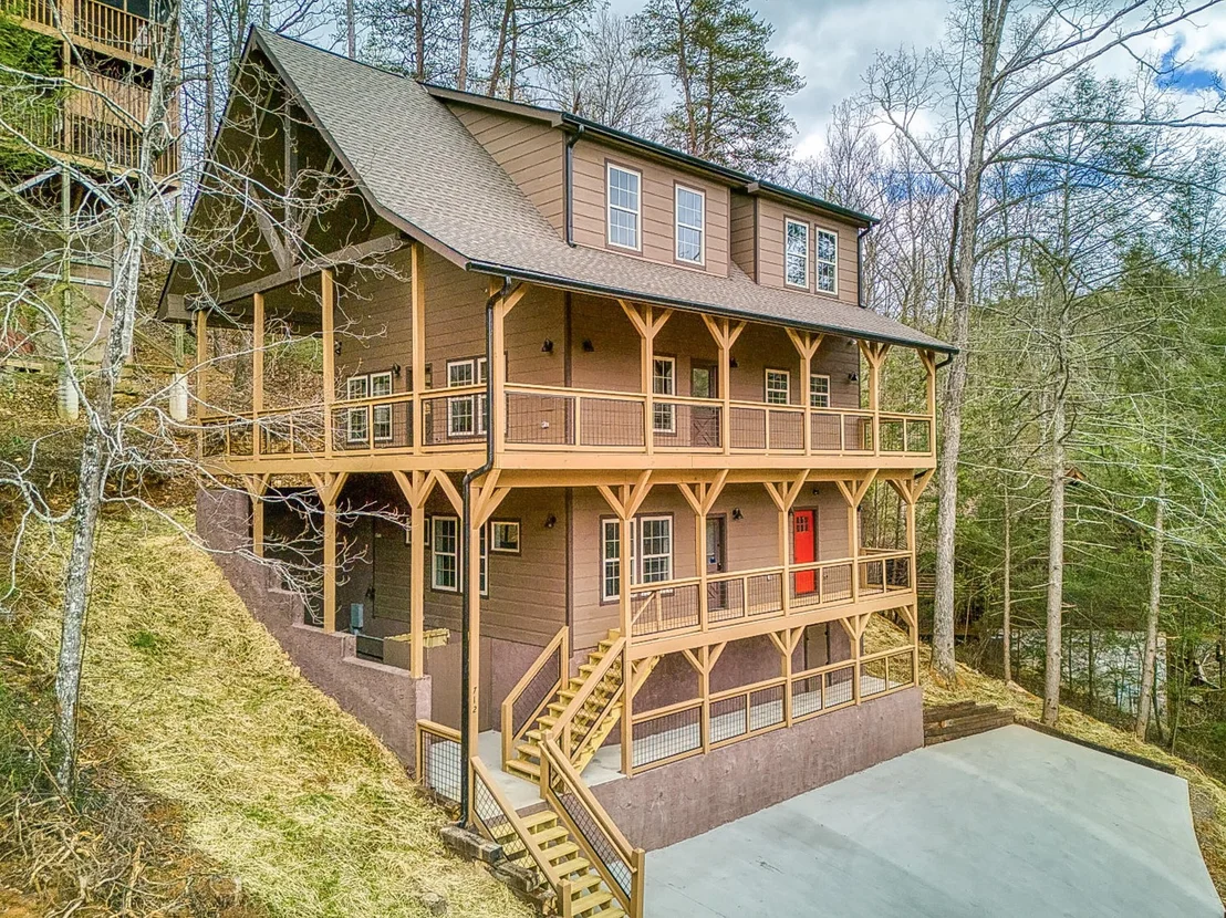 Photo of 712 Golden Eagle Way
