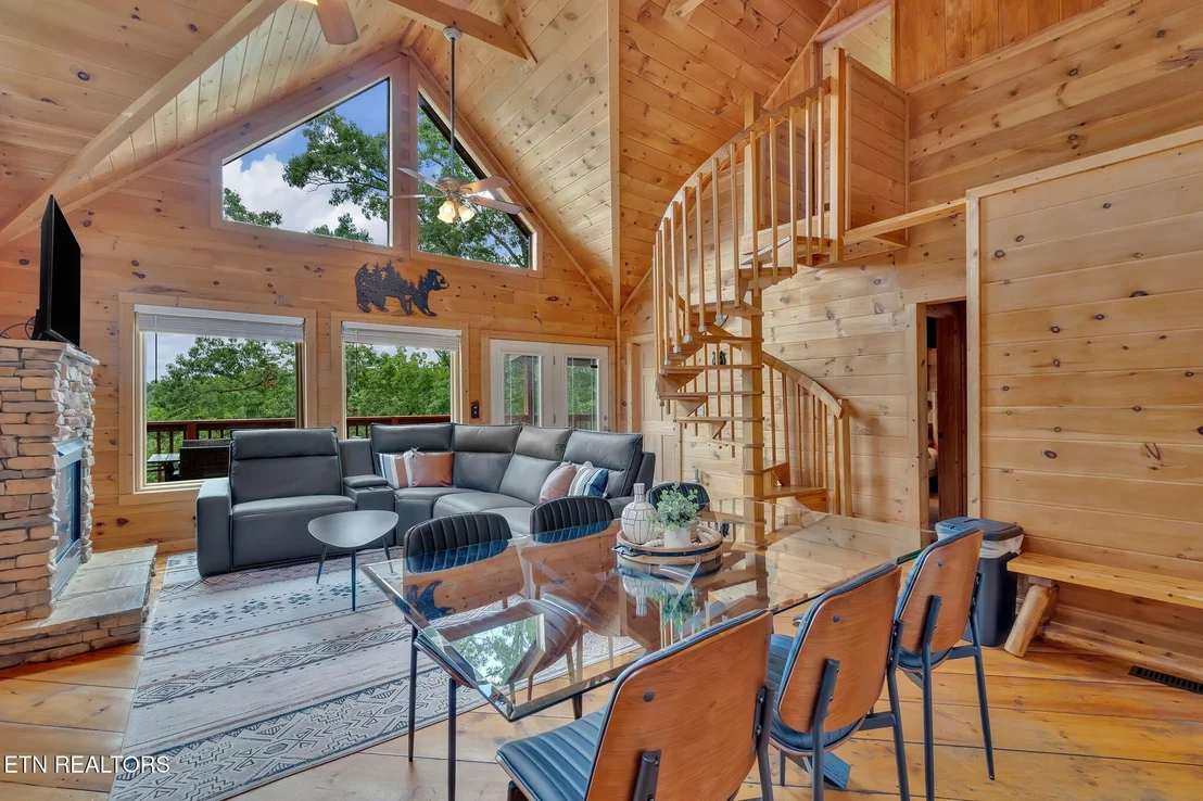 Photo of 2868 Pine Haven Drive