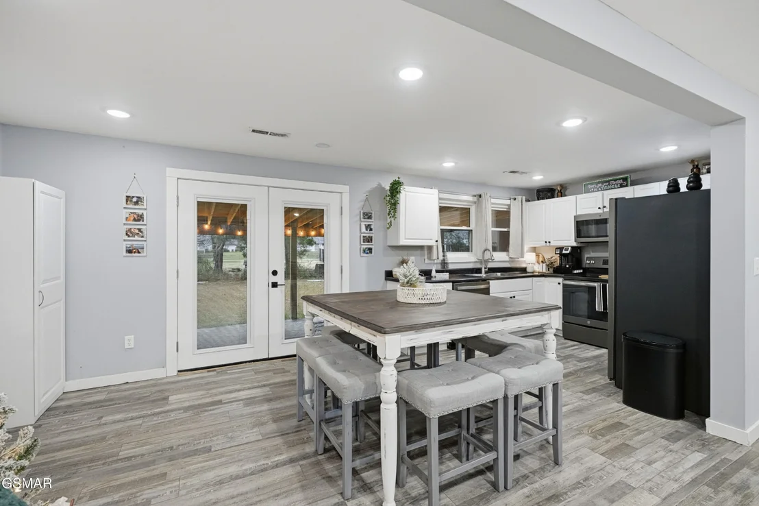 Photo of 335 Fenway Drive