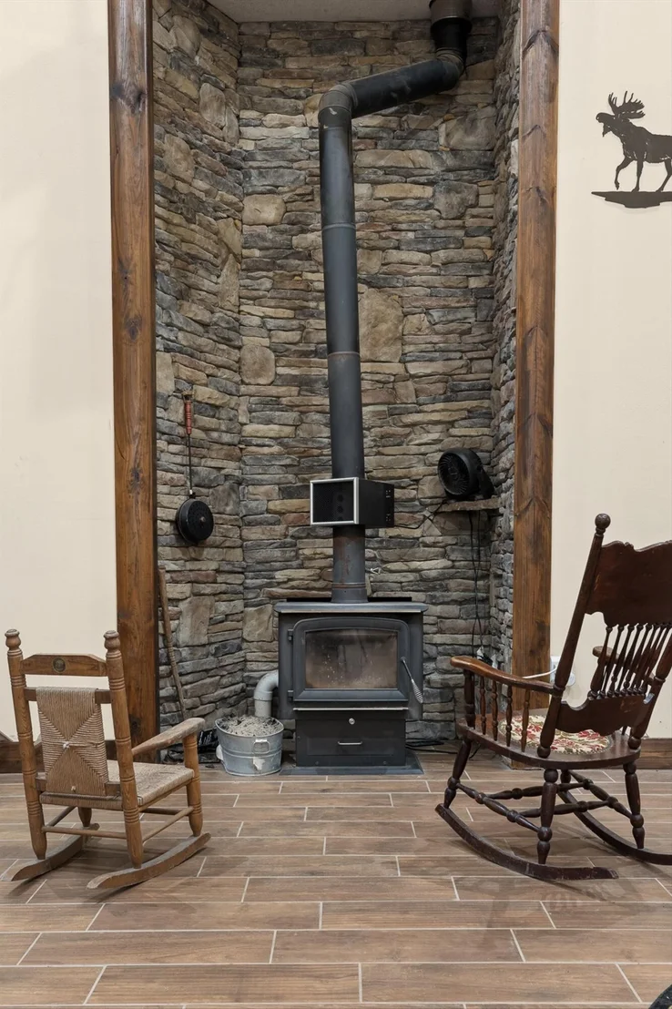 Photo of 400 Maple Trail