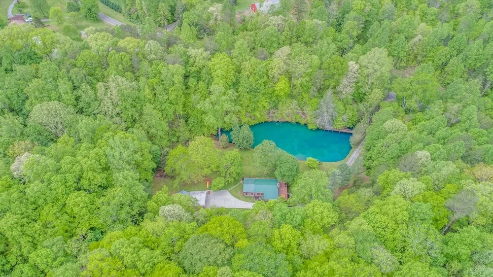 Photo of 1049 Alpine Rd