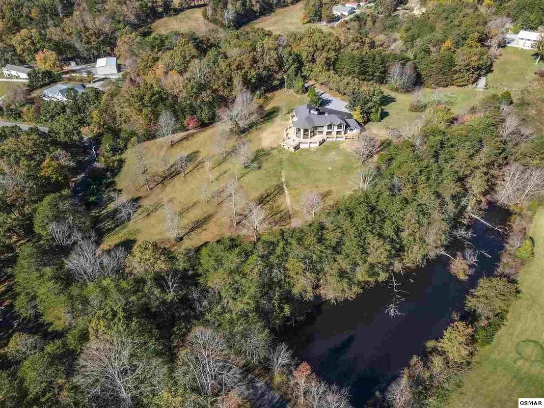 Photo of 1252 Crestview Drive