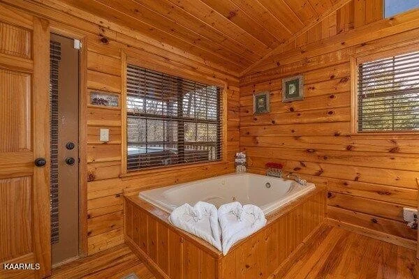 Photo of 1616 Pinewood Way