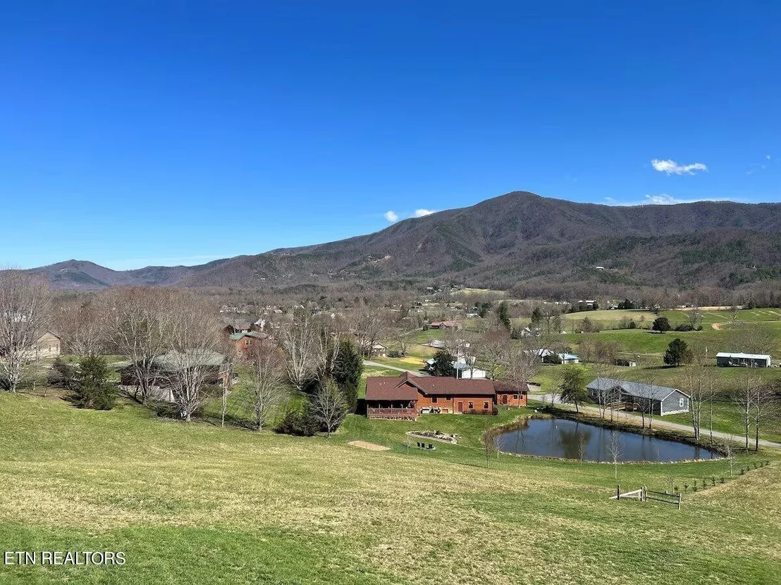Photo of 4032 Roundtop Drive
