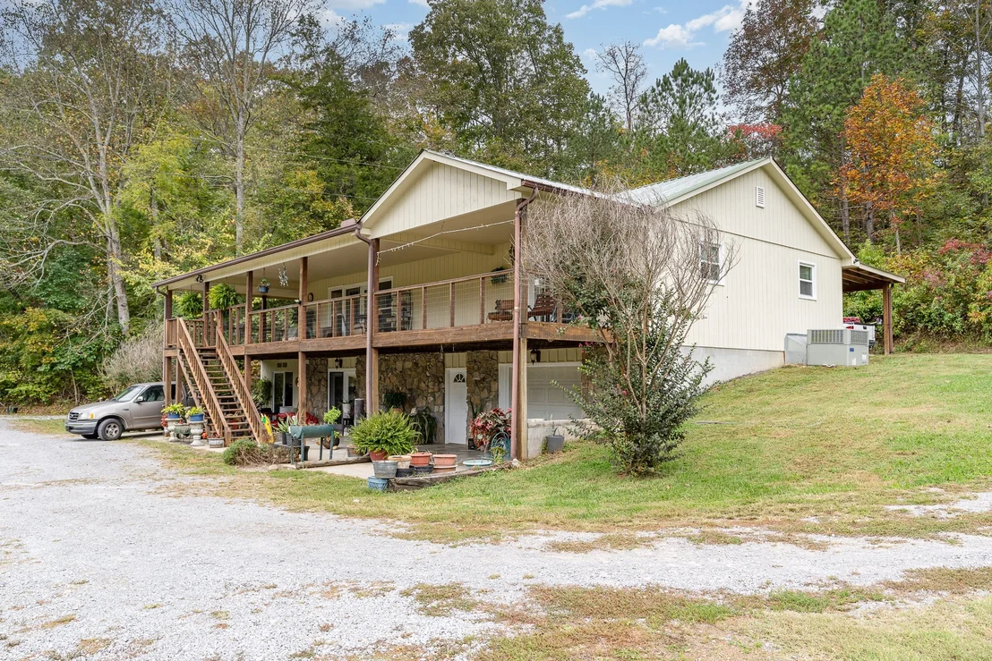 Photo of 2491 Barnes Mill Rd