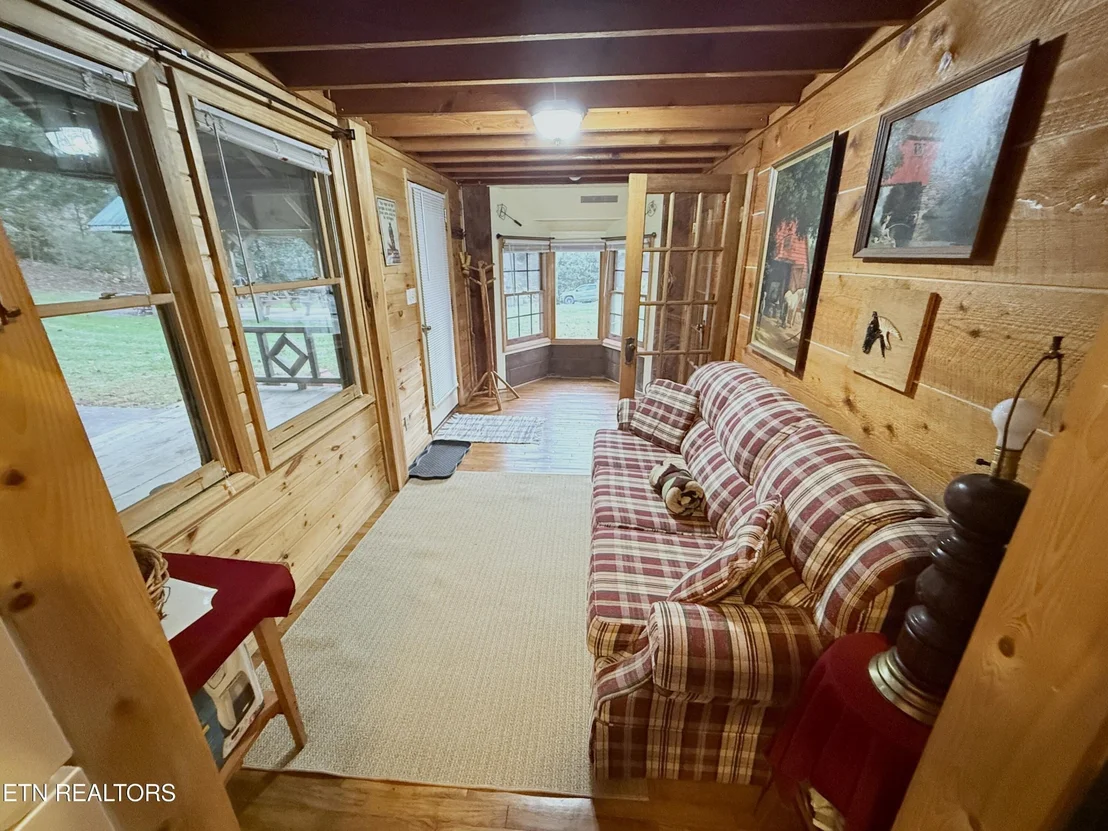 Photo of 633 Dry Fork Rd