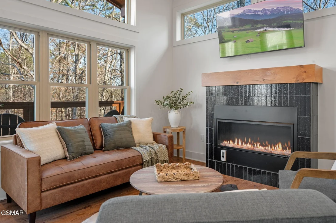 Photo of Unit 5 at 2385 Forge Hideaway Loop