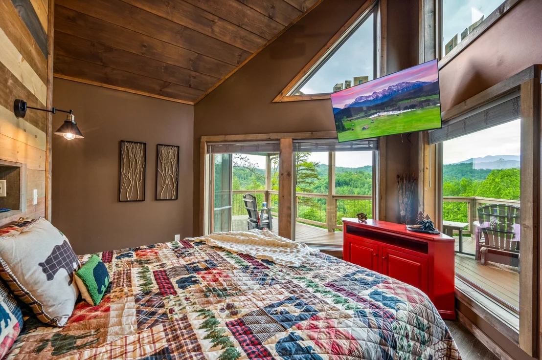 Photo of 1237 Hemlock Drive