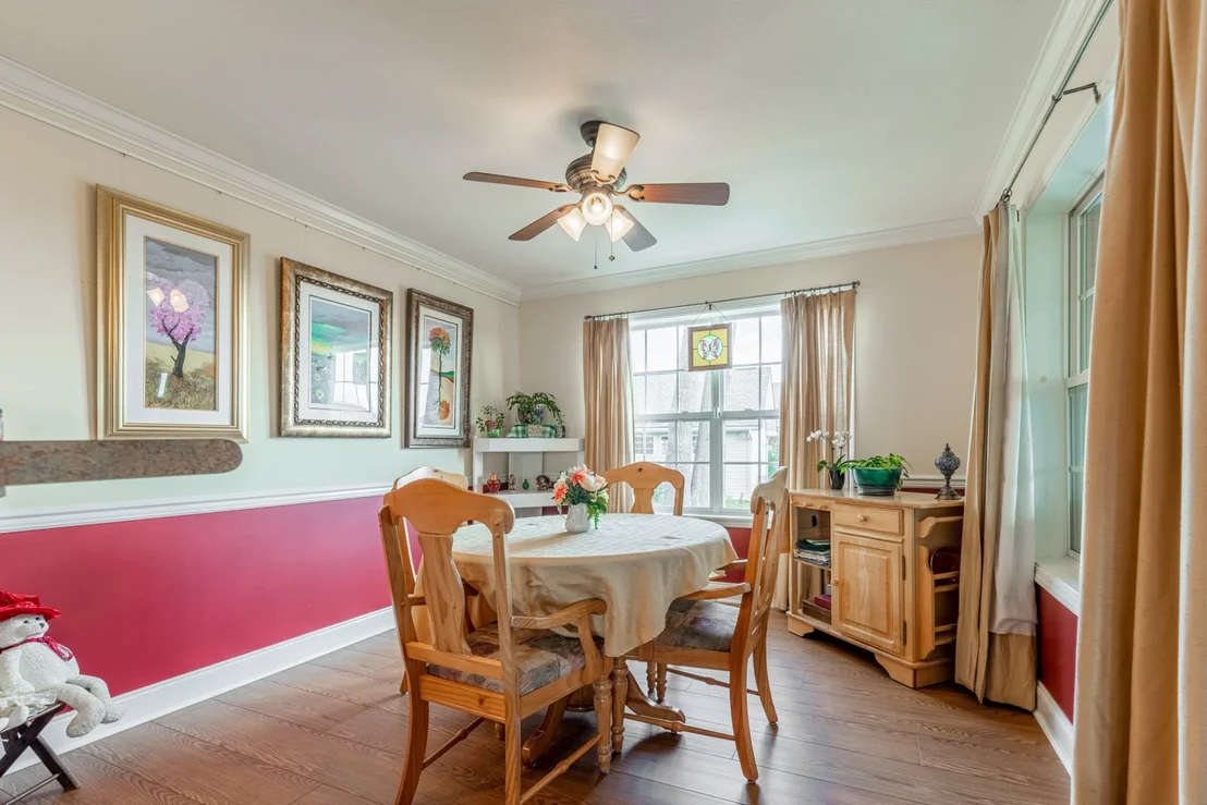 Photo of 1425 Benjamin Blvd