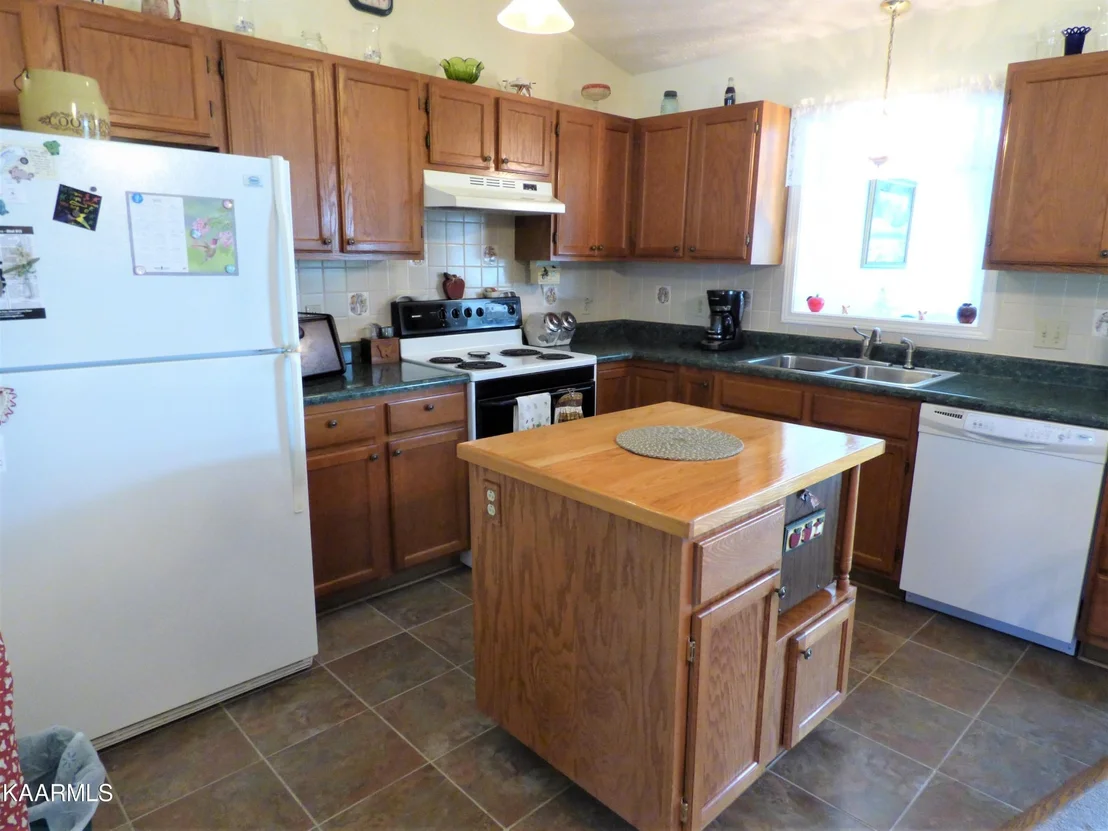 Photo of 302 Parkview Drive