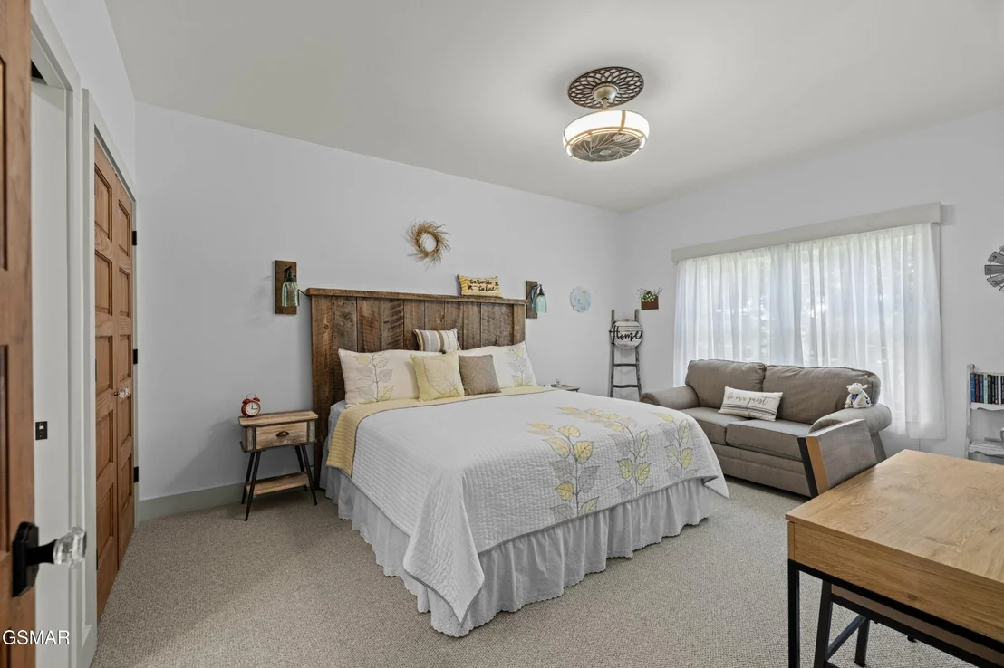 Photo of 2545 Amanda Lane