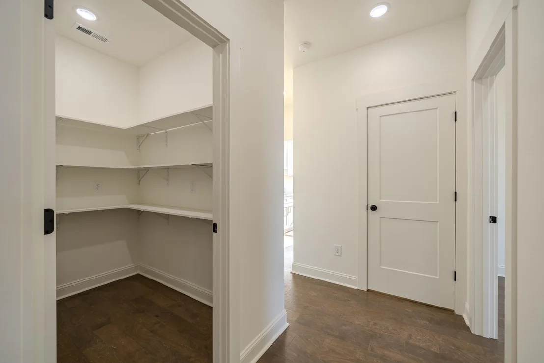 Photo of 130 BELVEDERE CIR