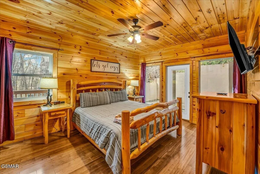 Photo of 2740 Mountain View Circle