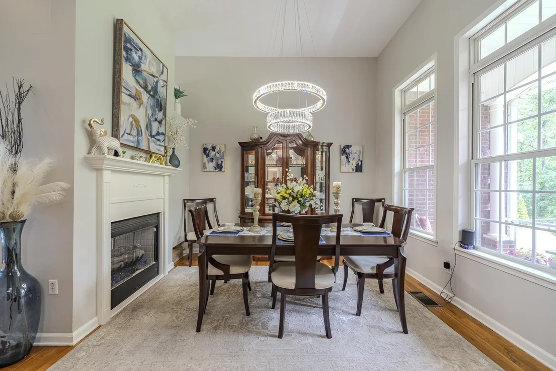 Photo of 135 BETSY DR