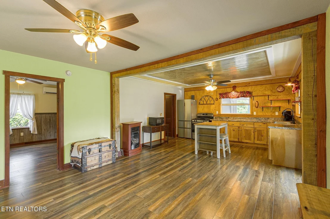 Photo of 3000 Upper Caney Valley Rd