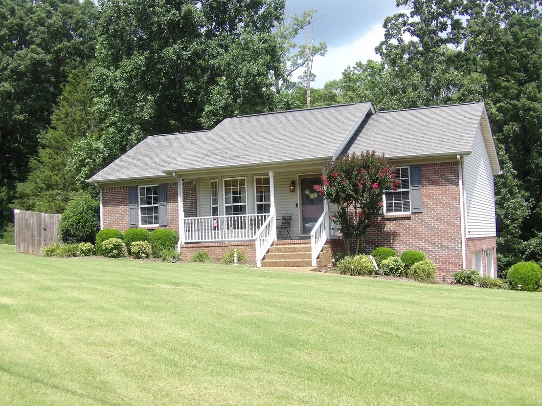 Photo of 109 Whippoorwill Dr