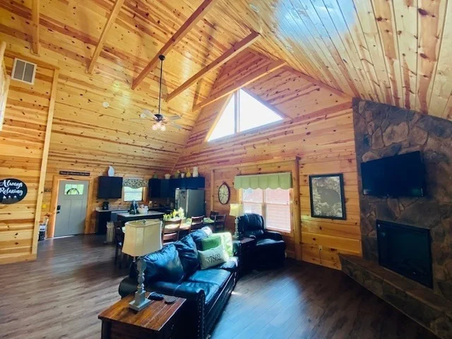 Photo of 2164 BEAR HAVEN Way