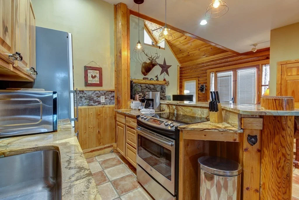 Photo of 305 Big Bear Way