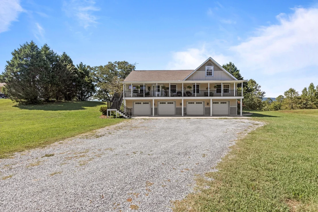 Photo of 122 Eagle Point Drive