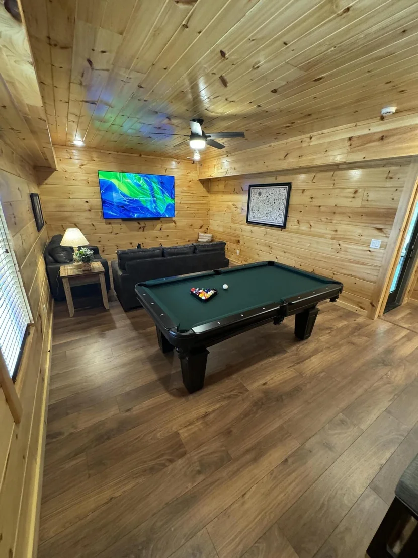 Photo of 2880 Sequoia Road