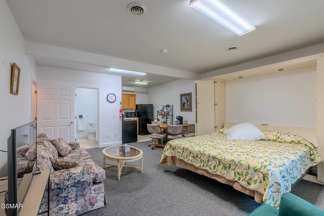 Photo of 1110 Hide Away Lane