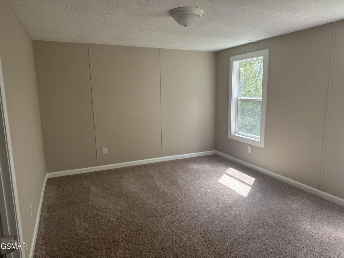Photo of 971 Lee Road
