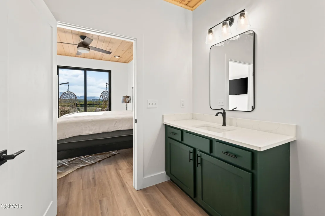 Photo of 405 Compass Point Way