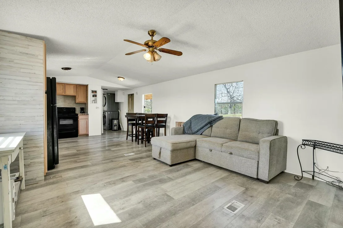 Photo of 134 County Road 46