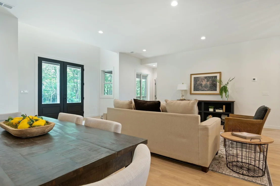 Photo of 900 Valley View Drive