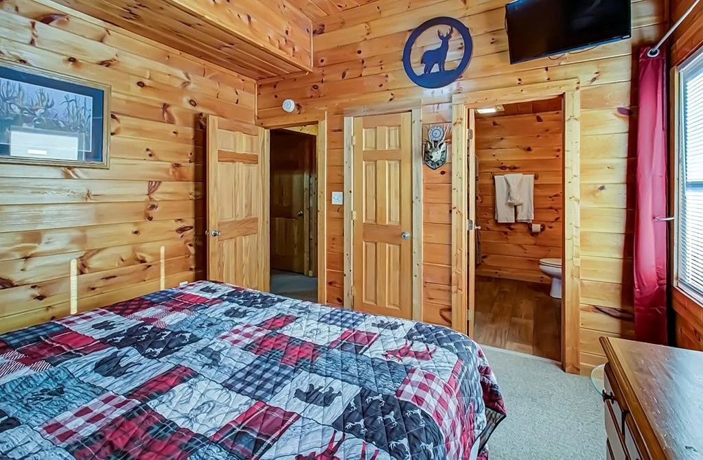 Photo of 1663 Little Cabin Loop