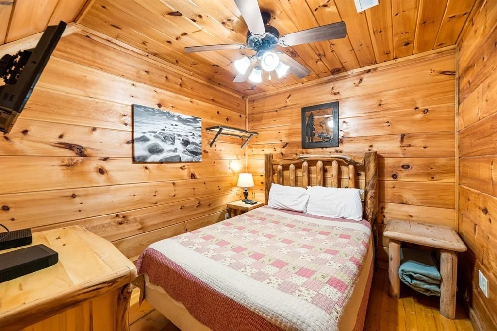 Photo of 1234 Lakeview Drive