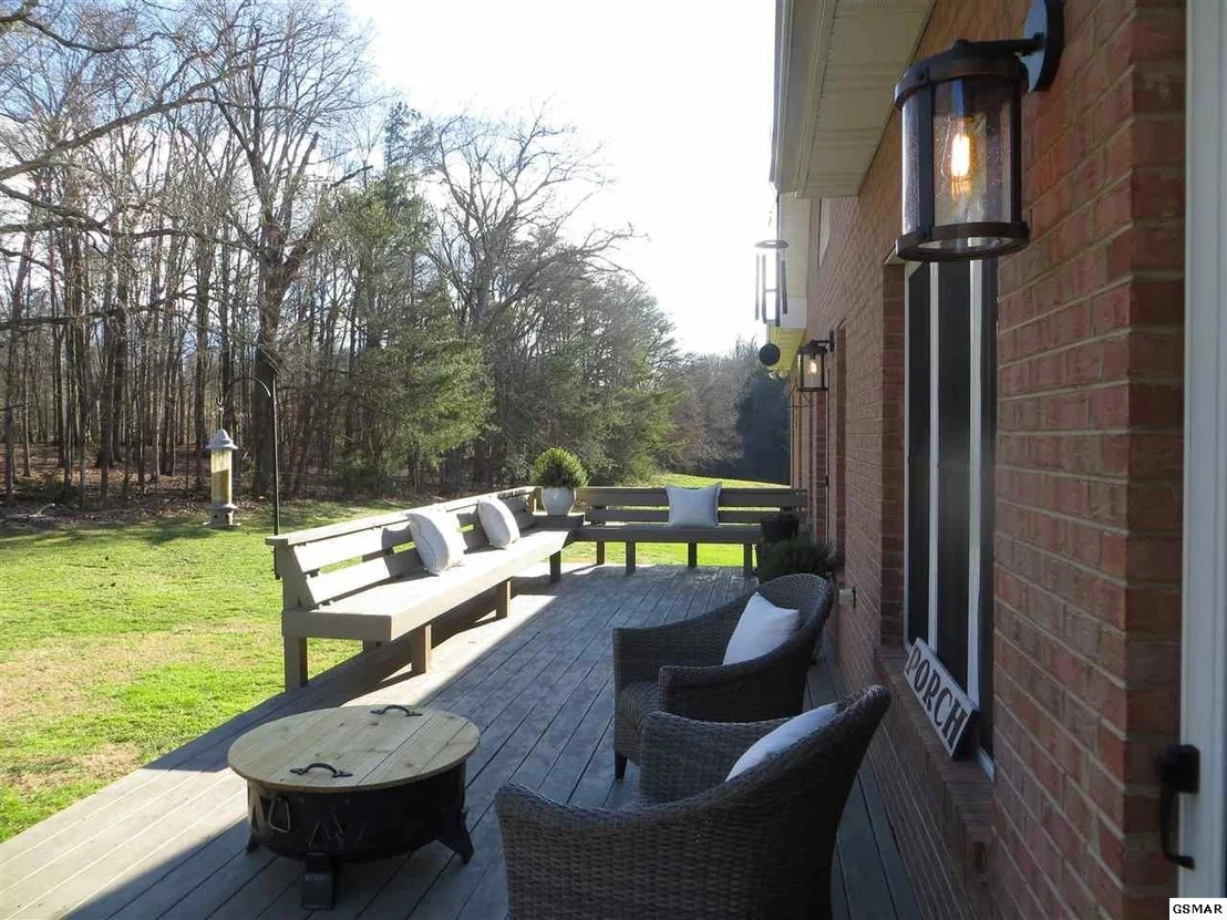 Photo of 1469 Robert Ridge
