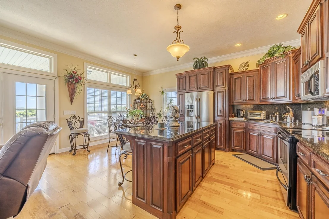 Photo of 320 SILVER WATER LN