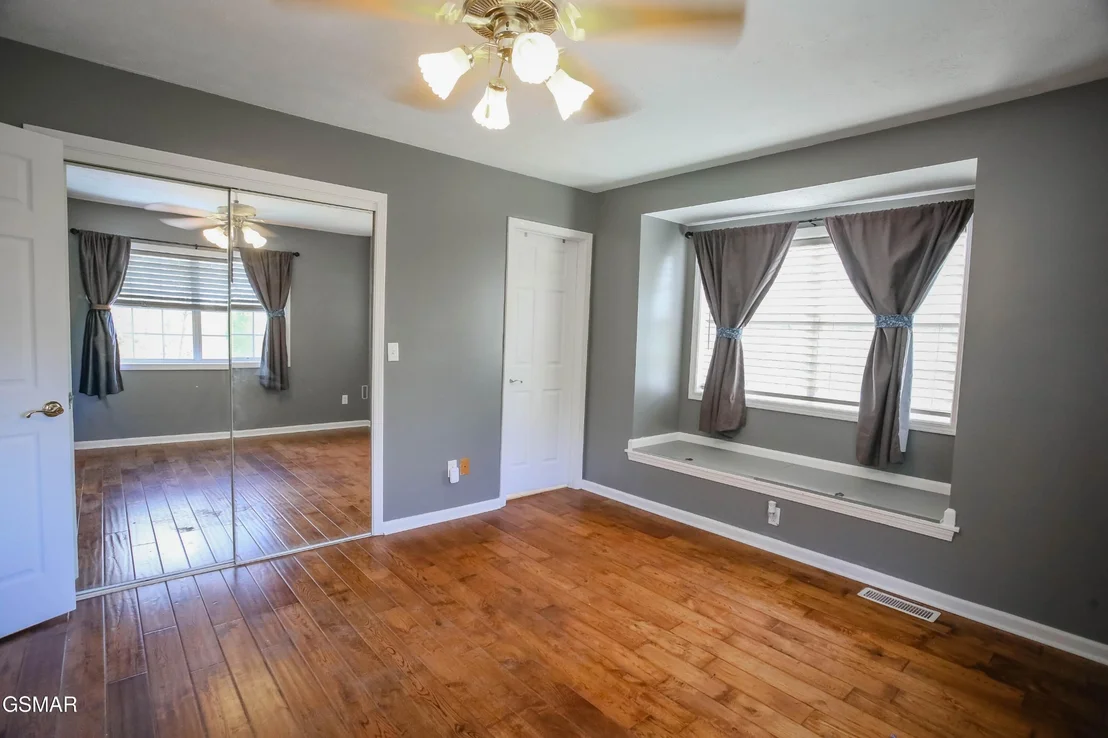 Photo of 820 Matthews Way