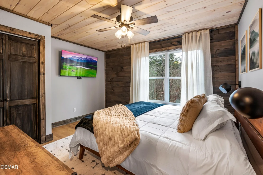 Photo of 2937 Bear Mountain Lane