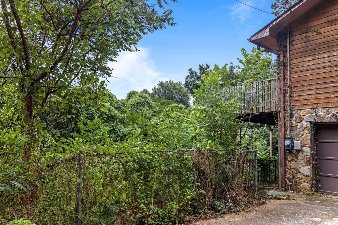Photo of 605 Clearview Drive