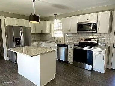 Photo of 441 Defoe Circle