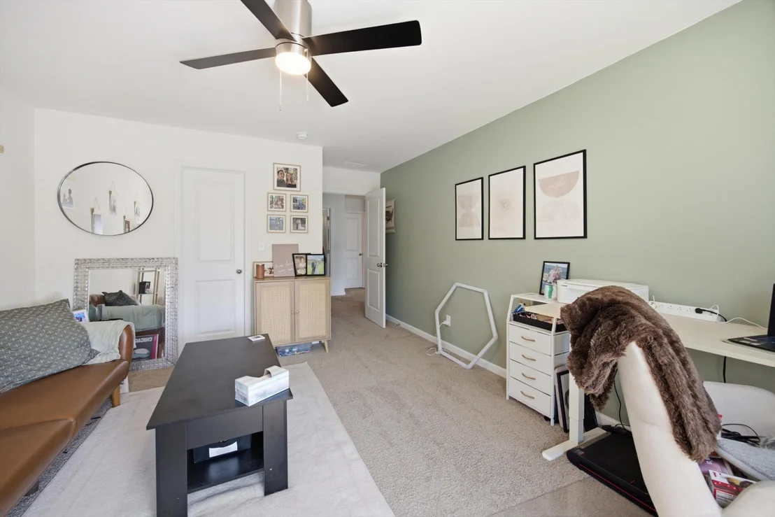 Photo of 49 Ridgelake Circle