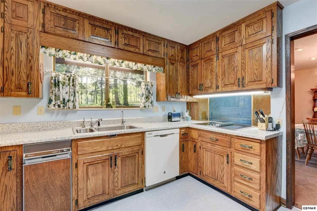 Photo of 1646 White Oak Drive