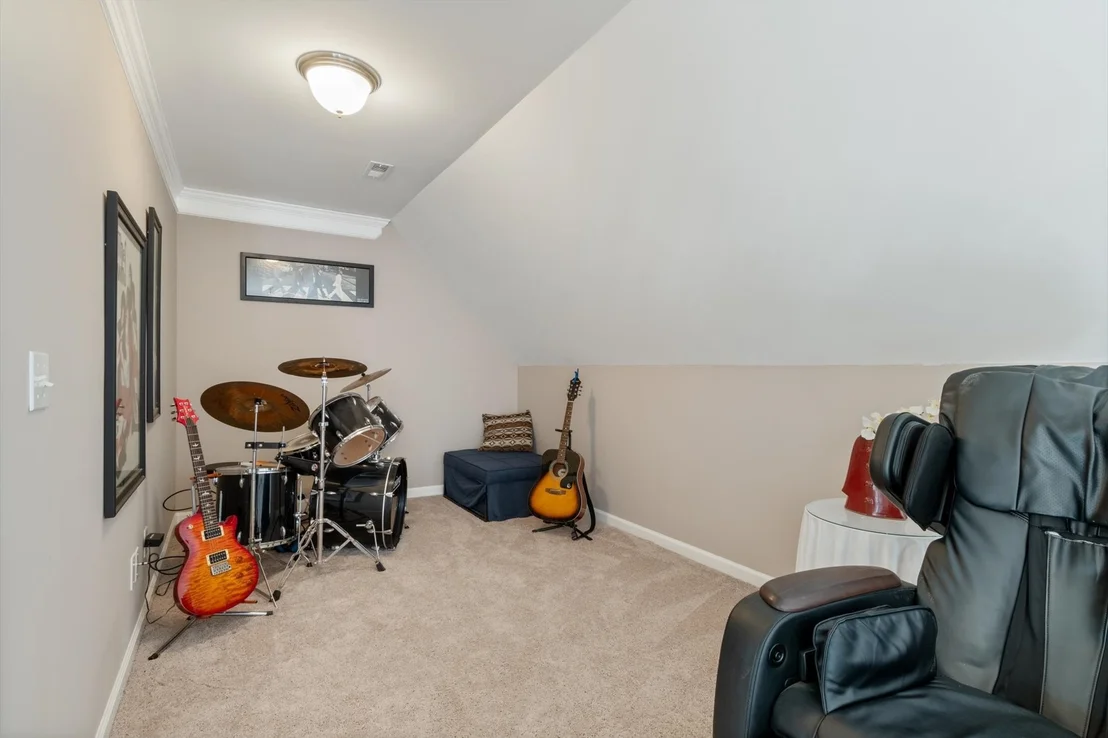 Photo of 2141 Aberdeen Cir
