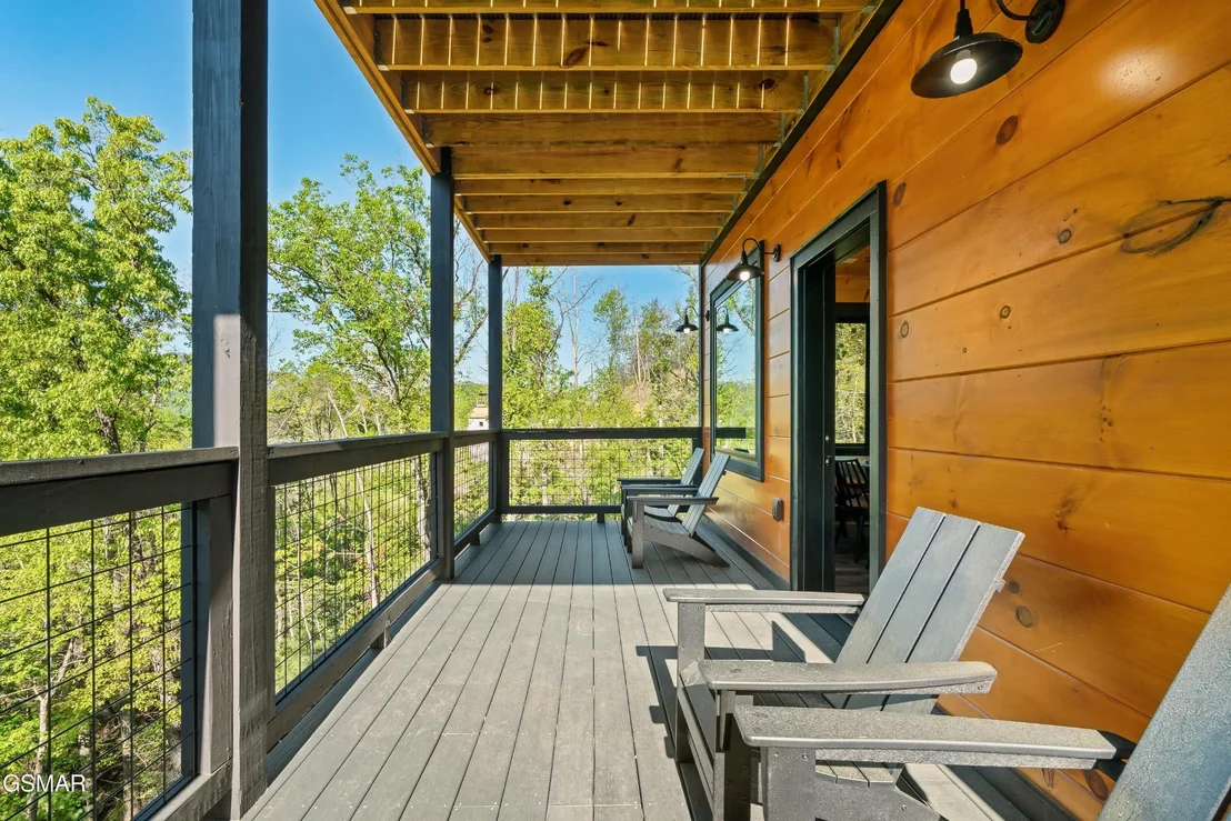 Photo of 2320 Headrick Lead