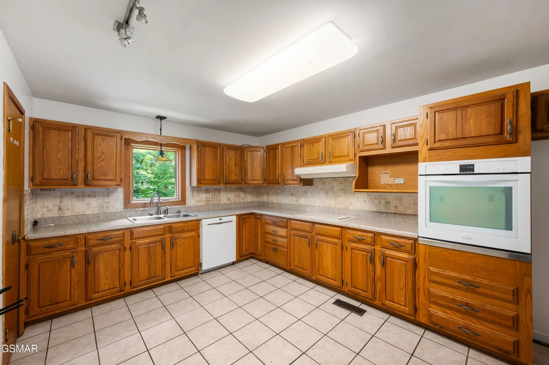 Photo of 2369 Goldrush Road