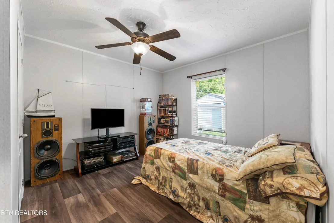 Photo of 409 Bull Run Rd