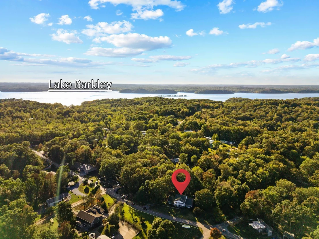 Photo of 225 Blue Springs Blvd