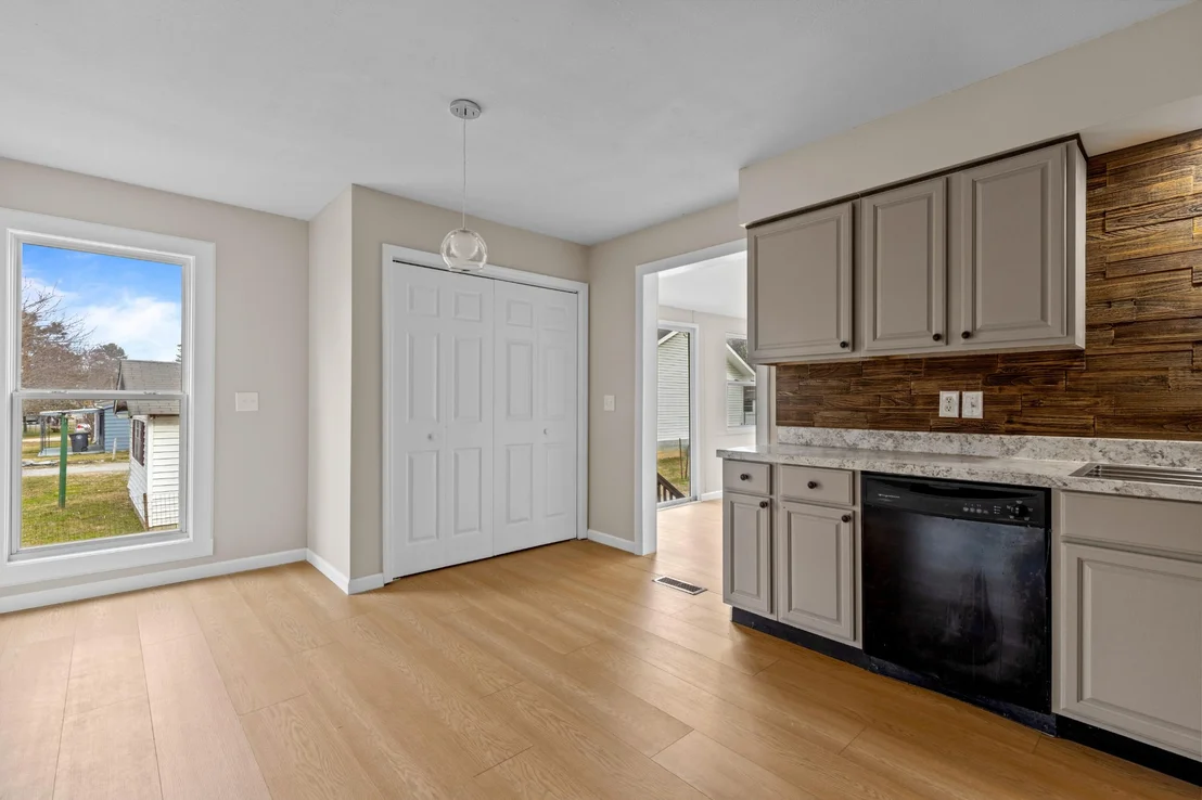 Photo of 1114 Mcbrien Rd